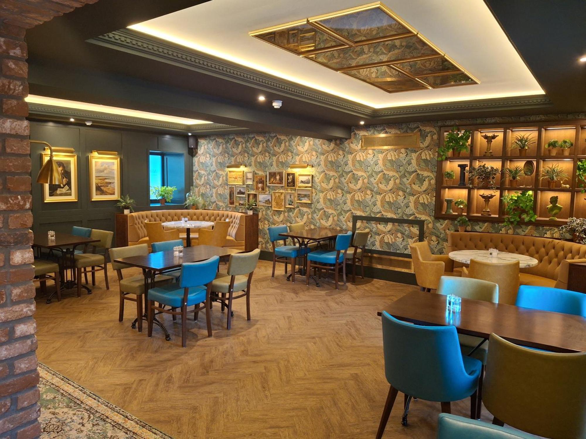 Adamson Hotel ดันเฟิร์มลิน ภายนอก รูปภาพ