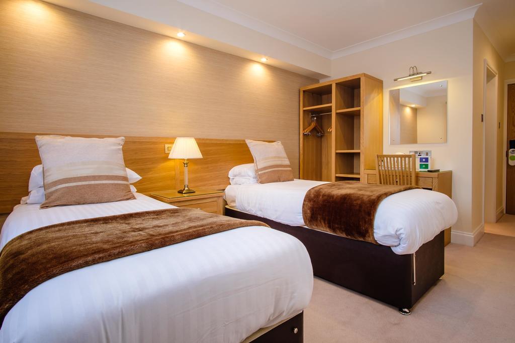 Adamson Hotel ดันเฟิร์มลิน ภายนอก รูปภาพ